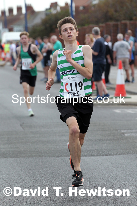 Mens under-17s 2021 Northern 6 and 4 Stage and Young Athletes Road Relays, Redcar. Photo: David T. Hewitson/Sports for All Pics